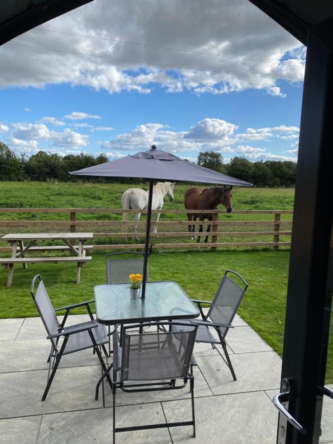 Mowbray Cottages & Glamping South Kilvington Zewnętrze zdjęcie